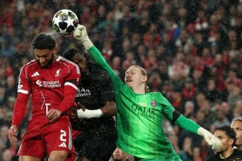 В Париже о спасениях Сафонова в ответной игре с «Ливерпулем»: «ограбил» бедных британцев