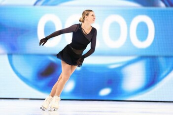 Трусова поразила иностранцев четверным лутцем в каскаде: ненормальная - в хорошем смысле