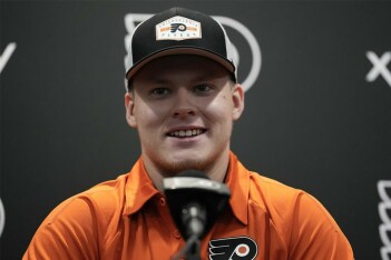 Gino Hard (США) о работе Мичкова в межсезонье: форвард слово держит