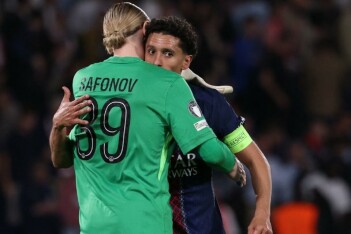 Во Франции поддержали Сафонова в пикировке с журналистом: хватит критиковать при любой возможности