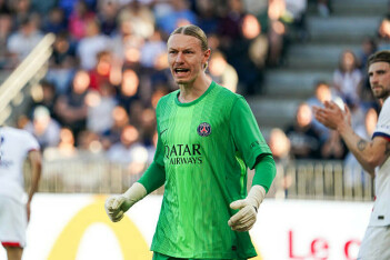 Реакции болельщиков «ПСЖ» на второй за неделю «сухарь» Сафонова: Матвей – настоящая стена!