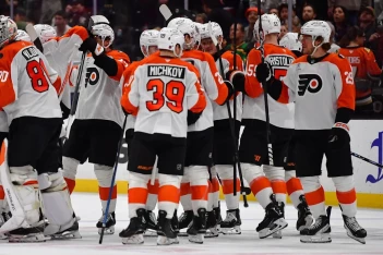 Американские фанаты о 100 очках Мичкова в НХЛ: а если бы у него были нормальные тренеры...