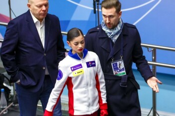 За границей отреагировали на запрет Глейхенгаузу сопровождать Петросян: давление на нее безумно
