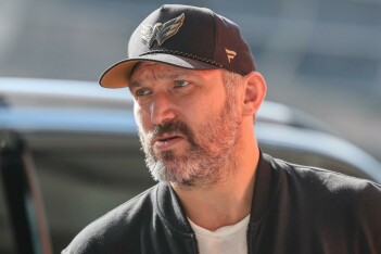 The Hockey News: решение Овечкина о будущем определит стратегию «Вашингтона» на рынке