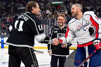 Вашингтонцы о джентльменском жесте Овечкина в адрес Копитара: начал в НХЛ новую красивую традицию