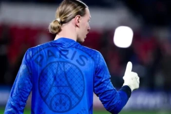 Парижане восхитились досрочным возвращением Сафонова из сборной: голоден до статуса первого номера