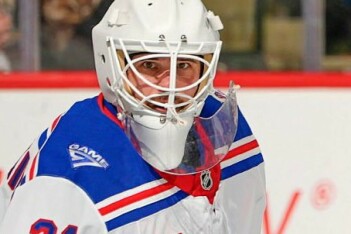 За океаном удивились белому шлему Шестёркина: стильно, но в нём он словно голый