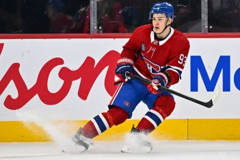 The Hockey News выделяет россиян в гонке за «Колдер»: Демидов, Никишин и Аскаров оказались в шестёрке лучших